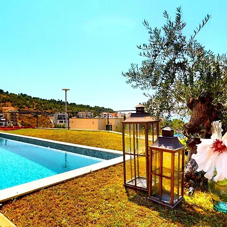 Artemisia By Interhome