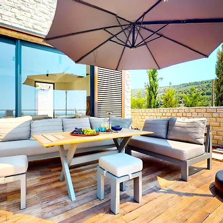 Artemisia By Interhome Primosten