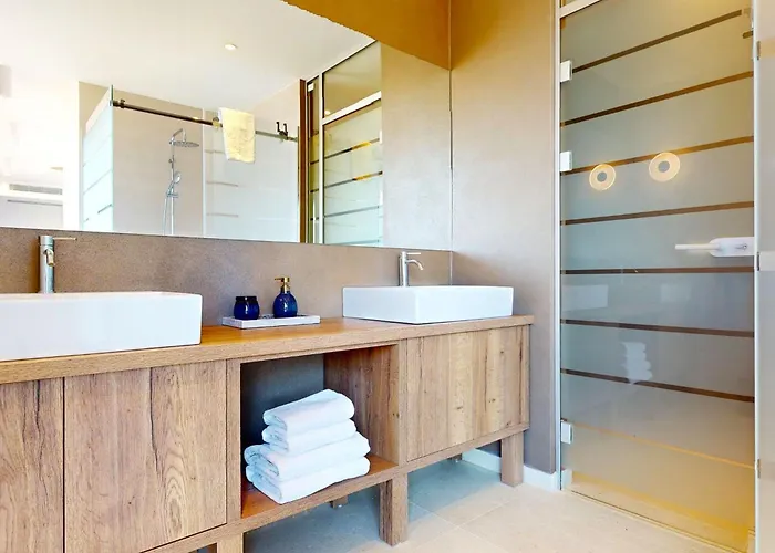 Artemisia By Interhome Primošten